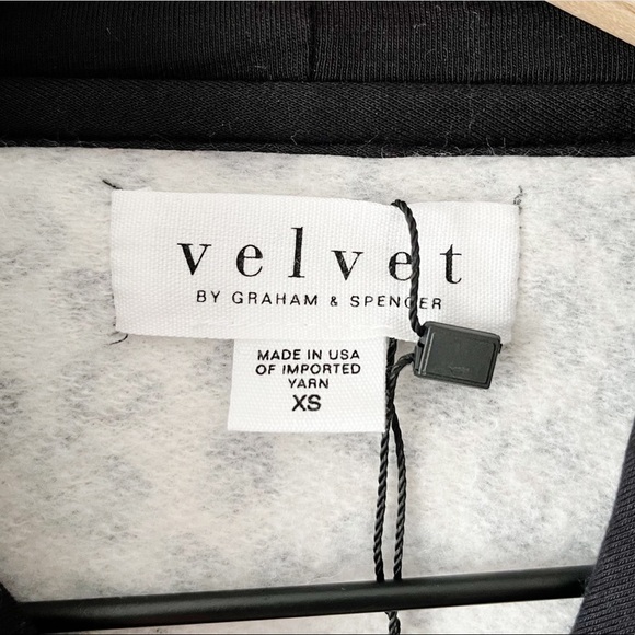 Velvet by Graham and Spencer NWT Kassidy Leopard Print Hoodie Sweatshirt Size XS - Picture 8 of 11